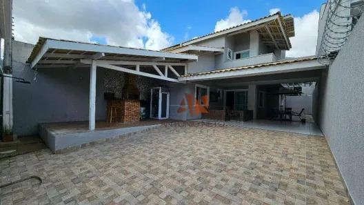 Casa com 5 Quartos à venda, 236m² no Edson Queiroz, Fortaleza