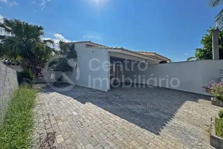 Casa com 3 Quartos à venda, 140m² no Parque Balneario Oasis, Peruíbe