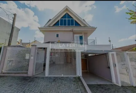 Sobrado com 4 Quartos à venda, 100m² no Guabirotuba, Curitiba