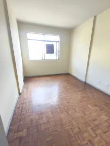 Apartamento com 2 Quartos à venda, 75m² no Centro, Juiz de Fora