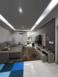 Casa com 3 Quartos à venda, 236m² no Alto Umuarama, Uberlândia