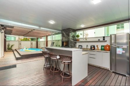 Apartamento com 3 Quartos à venda, 182m² no Pioneiros, Balneário Camboriú