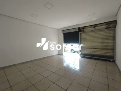 Ponto Comercial para alugar, 30m² no Centro, Divinópolis
