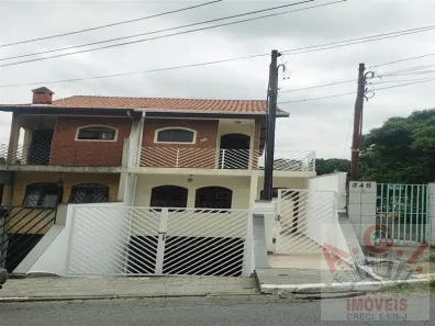 Sobrado com 4 Quartos para alugar, 225m² no Vila Irmãos Arnoni, São Paulo