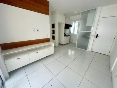 Apartamento com 3 Quartos para alugar, 60m² no Recanto das Palmeiras, Teresina