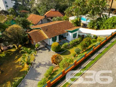 Lote/Terreno à venda, 800m² no Atiradores, Joinville