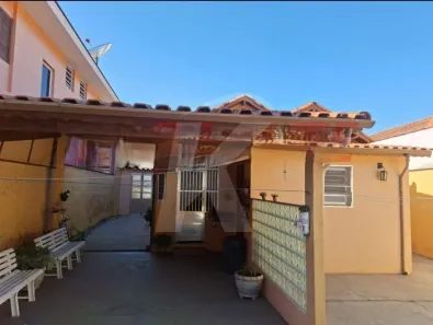 Casa com 2 Quartos à venda, 500m² no Vila Irmãos Arnoni, São Paulo