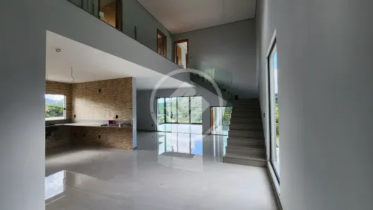 Casa de Condomínio com 3 Quartos à venda, 240m² no Ermitage, Teresópolis
