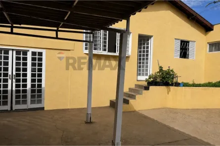 Casa com 3 Quartos à venda, 160m² no Vila Santa Therezinha de Menino Jesus, Botucatu