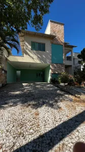 Casa de Condomínio com 5 Quartos à venda, 296m² no Jardins Madri, Goiânia