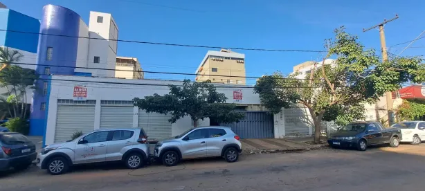 Casa com 1 Quarto à venda, 300m² no Setor Aeroporto, Goiânia