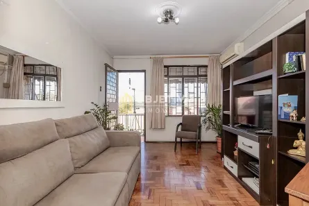 Casa com 6 Quartos à venda, 350m² no São Sebastião, Porto Alegre