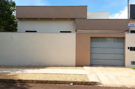 Casa com 3 Quartos à venda, 97m² no Plano Diretor Sul, Palmas