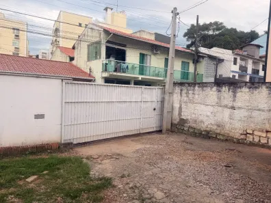 Lote/Terreno à venda, 237m² no Córrego Grande, Florianópolis