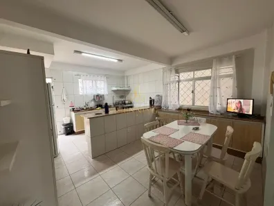Casa com 4 Quartos para alugar, 300m² no Centro, Balneário Camboriú