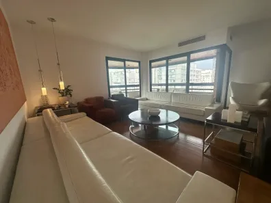 Apartamento com 5 Quartos à venda, 220m² no Vila Uberabinha, São Paulo