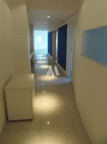 Sala Comercial para alugar, 243m² no Centro, Santos