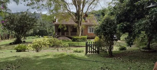 Casa com 6 Quartos à venda, 400m² no Centro, Petrópolis