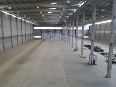 Galpão/Depósito/Armazém para alugar, 1500m² no Centro, Alhandra