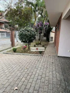 Casa com 3 Quartos para venda ou aluguel, 180m² no Bosque dos Eucaliptos, São José dos Campos