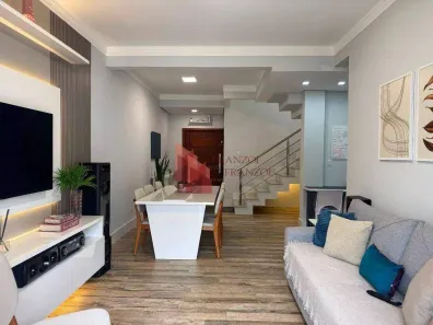 Sobrado com 3 Quartos para alugar, 160m² no São João, Itajaí