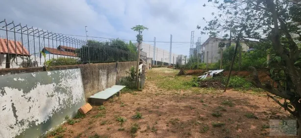 Lote/Terreno à venda, 690m² no Coloninha, Florianópolis