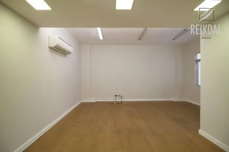 Sala Comercial para alugar, 200m² no Centro, Curitiba