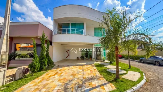 Casa de Condomínio com 3 Quartos para venda ou aluguel, 330m² no Jardim Caçapava, Caçapava