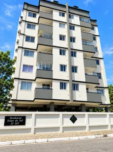 Apartamento com 2 Quartos para alugar, 70m² no Centro, Camboriú