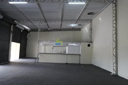Galpão/Depósito/Armazém à venda, 350m² no Bosque da Saúde, São Paulo