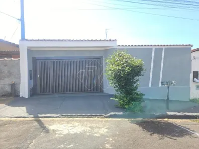 Casa com 2 Quartos para venda ou aluguel, 174m² no Jardim Roberto Selmi Dei, Araraquara