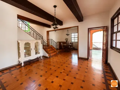 Casa com 5 Quartos para alugar, 170m² no Lourdes, Belo Horizonte