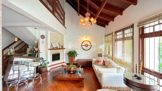Sobrado com 3 Quartos à venda, 242m² no Jardim Itu, Porto Alegre