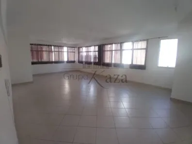Prédio Comercial para alugar, 350m² no Jardim Satélite, São José dos Campos