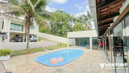Casa com 3 Quartos à venda, 355m² no Do Salto, Blumenau
