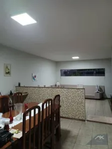 Casa com 3 Quartos para venda ou aluguel, 266m² no Vila Cidade Universitária, Bauru