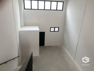 Ponto Comercial para alugar, 140m² no Condomínio Residencial Colinas do Paratehy, São José dos Campos