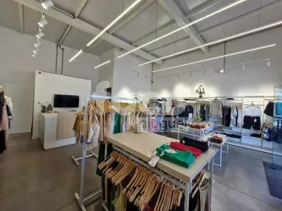 Ponto Comercial para alugar, 65m² no Saraiva, Uberlândia