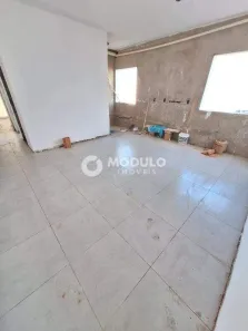 Apartamento com 2 Quartos para alugar, 60m² no Novo Mundo, Uberlândia