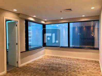 Sala Comercial para alugar, 220m² no Vila Olímpia, São Paulo