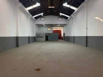 Galpão/Depósito/Armazém à venda, 530m² no Bonsucesso, Rio de Janeiro