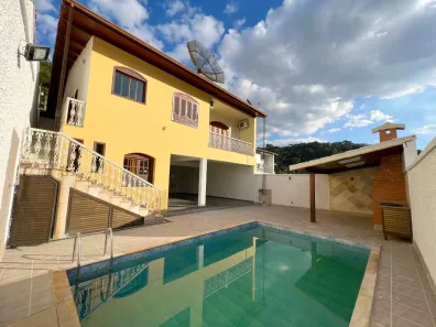 Casa com 5 Quartos à venda, 354m² no Vale do Ipê, Juiz de Fora
