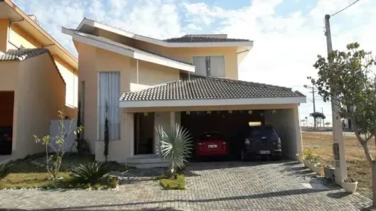 Casa com 4 Quartos para alugar, 220m² no Bairro do Grama, Caçapava