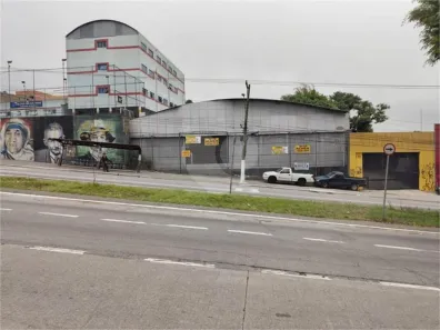 Prédio Comercial para alugar, 943m² no Cidade Dutra, São Paulo