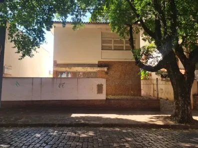 Casa com 3 Quartos à venda, 242m² no Centro, Araraquara