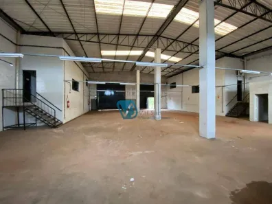 Galpão/Depósito/Armazém para alugar, 800m² no Indústrias Leves, Londrina