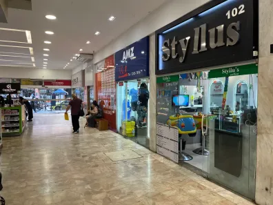 Ponto Comercial para alugar, 30m² no Catete, Rio de Janeiro