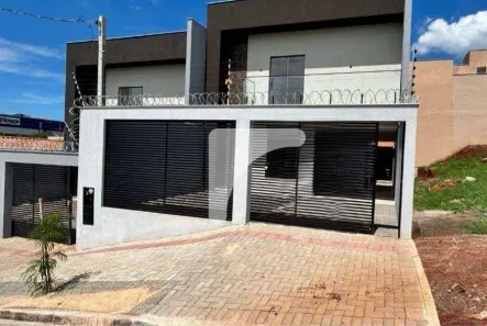 Casa com 3 Quartos à venda, 129m² no Coliseu, Londrina