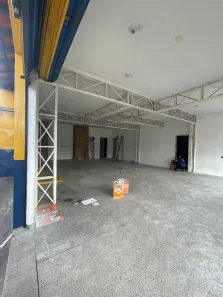 Ponto Comercial com 1 Quarto para alugar, 160m² no Independência, Taubaté