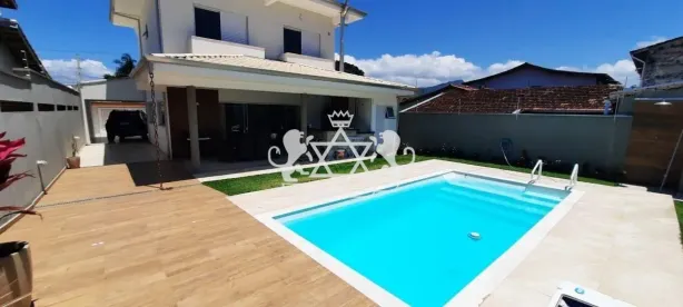 Sobrado com 4 Quartos à venda, 300m² no Jardim Britânia, Caraguatatuba